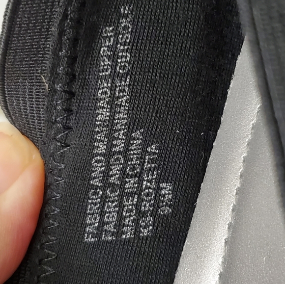 Shoes size 9.5 - Picture 3 of 11